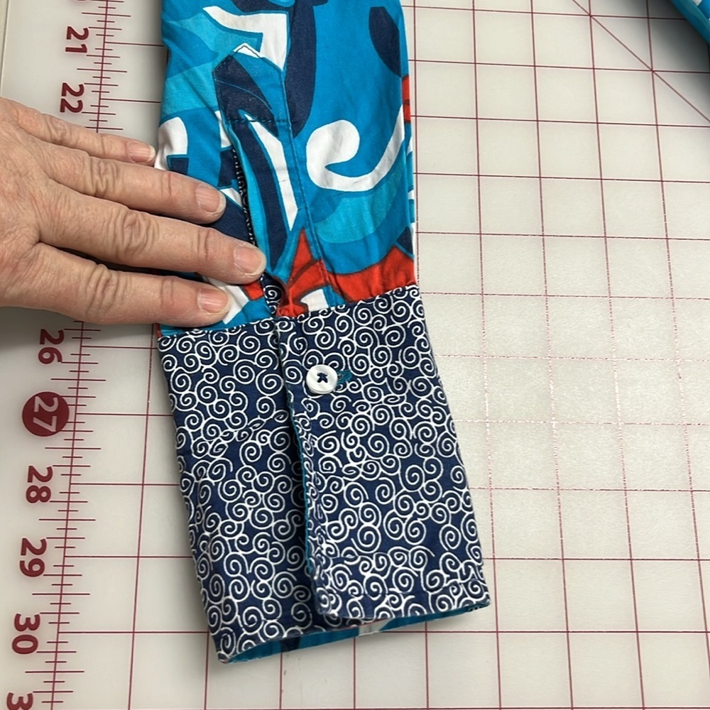 TIZZIE Artsy Mod Print Contrast French Cuff Preppy Retro Blue/Red Cotton Top S - Picture 12 of 16